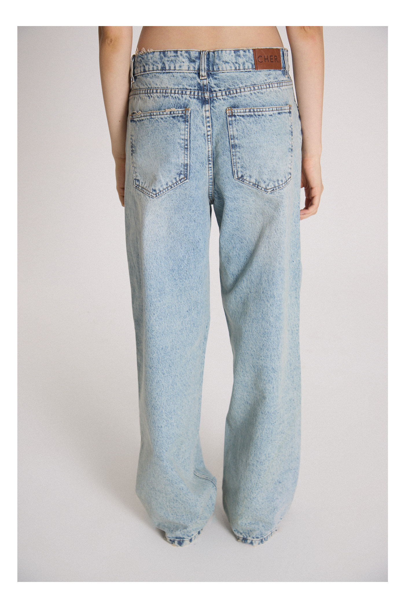 BAGGY CAETANO CELESTE
