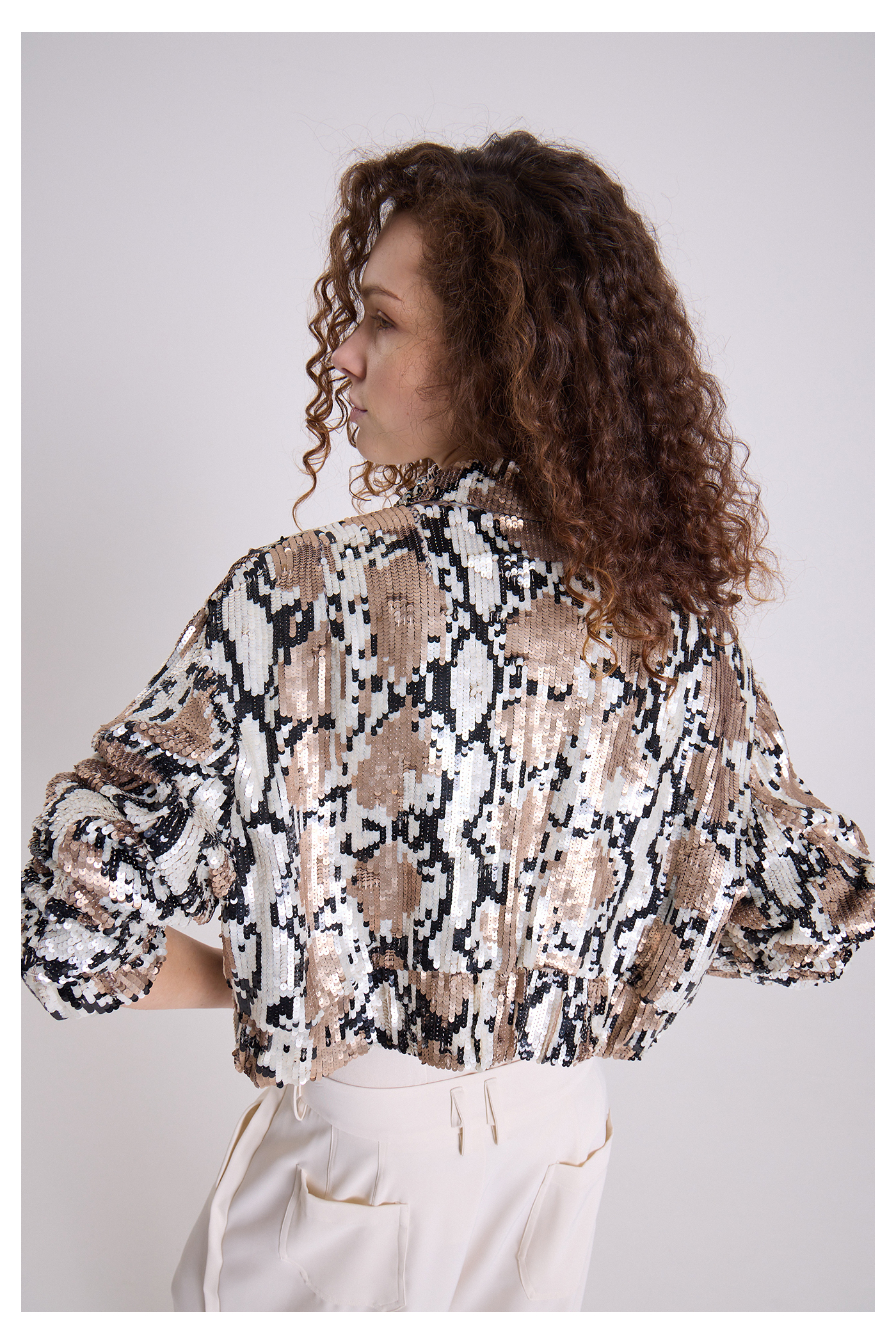 BOMBER ZETA ESTAMPADO