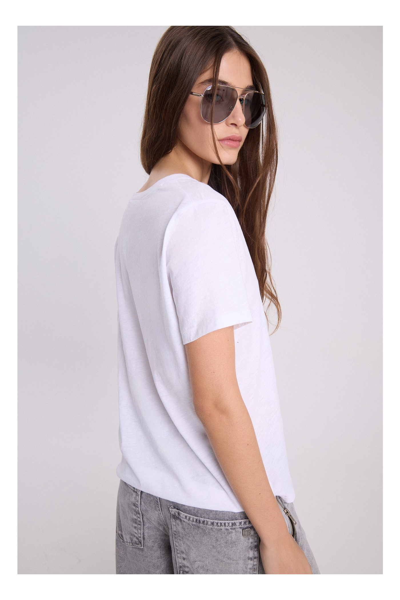 REMERA V PIGMEO BLANCO